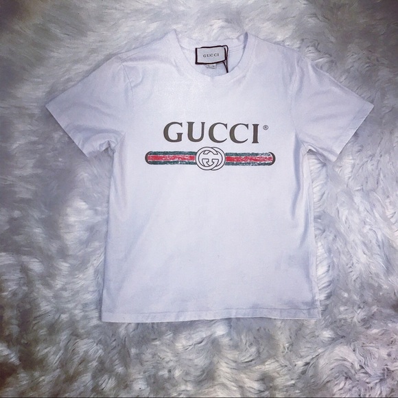 gucci tops vintage logo